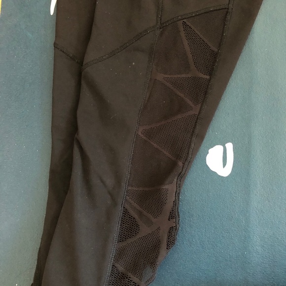 Lululemon RARE Goal Crusher Leggings 6 - Picture 15 of 16